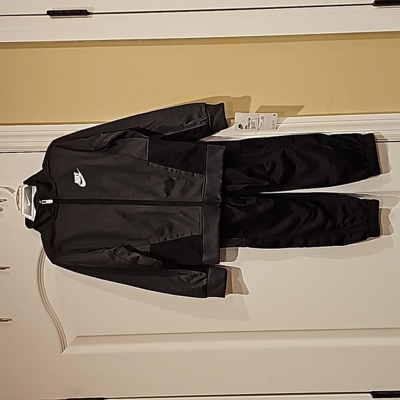 NWT Nike set